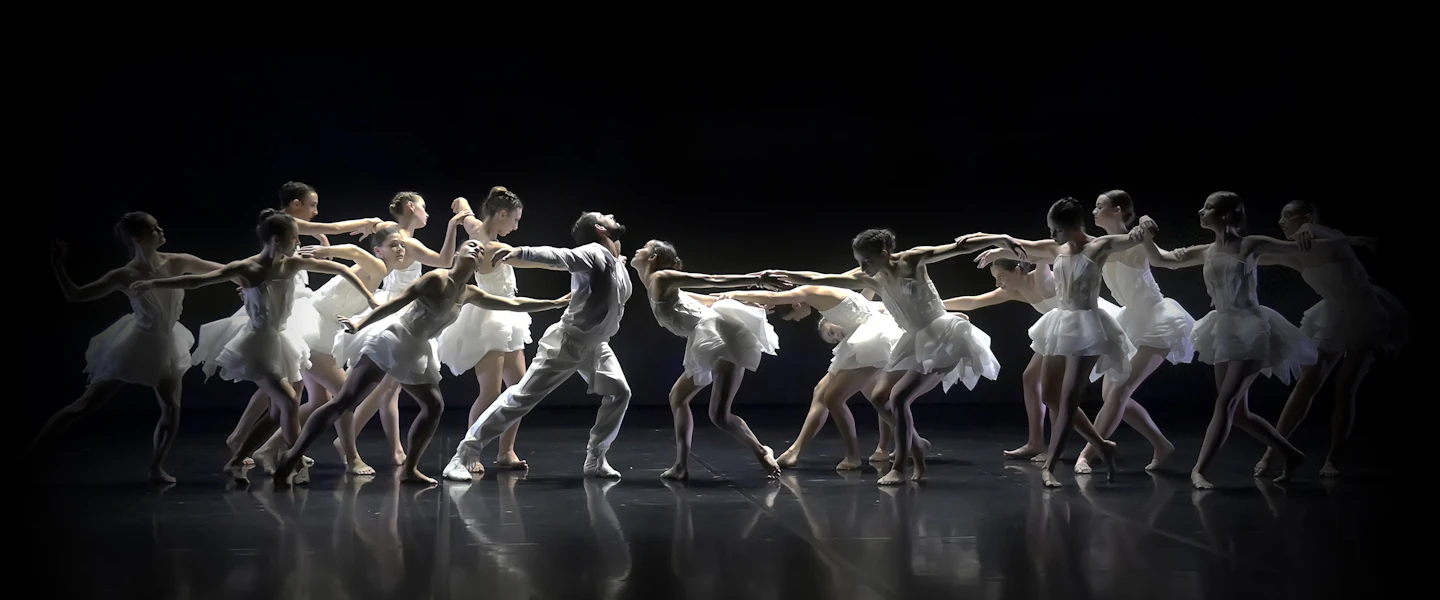 Swan Lake: a new choreography by Angelin Preljocaj
